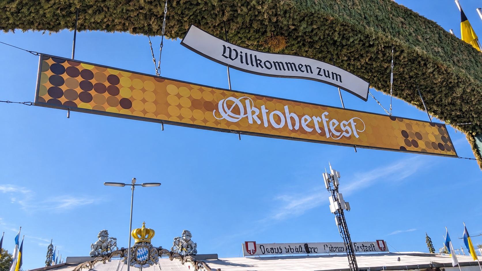 De poort 'Willkommen zum Oktoberfest'
